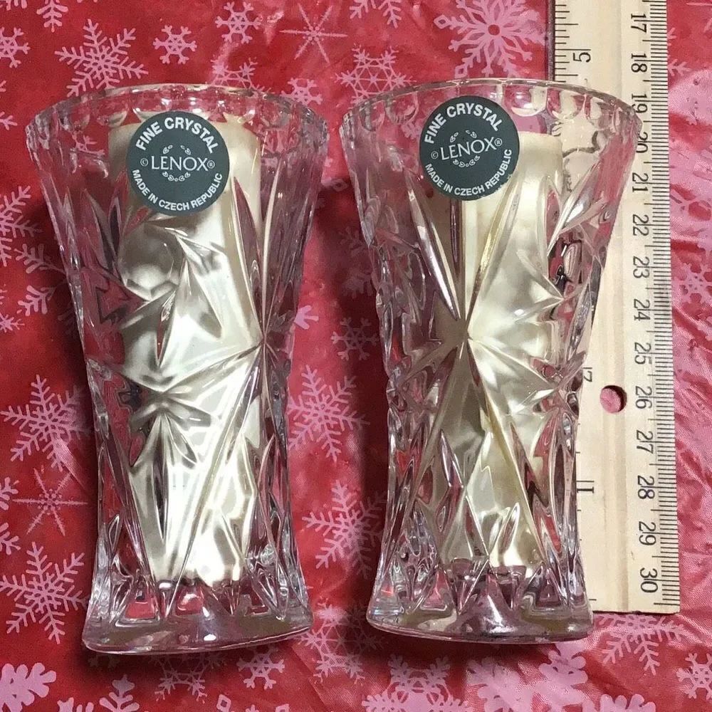 A pair of Lennox crystal star vases